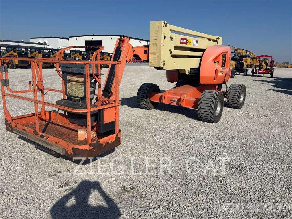 JLG 450AJ Коленчатые подъемники
