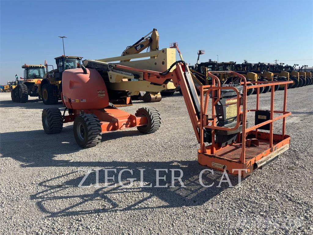 JLG 450AJ Коленчатые подъемники