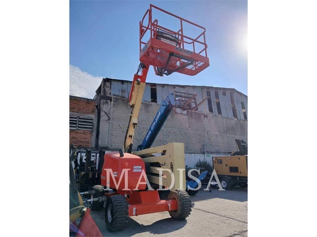 JLG 450AJ 4WD Коленчатые подъемники