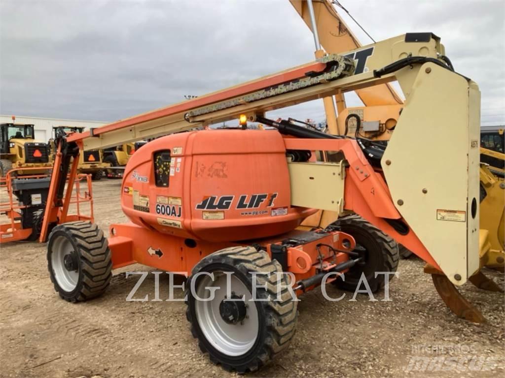 JLG 600AJ Коленчатые подъемники