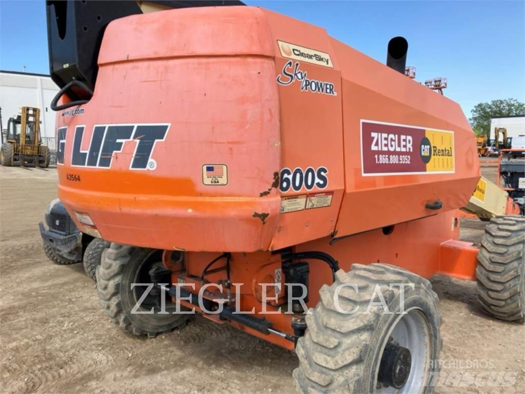 JLG 600S Коленчатые подъемники