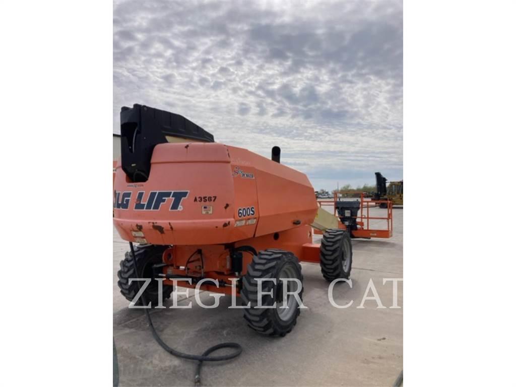 JLG 600S Коленчатые подъемники