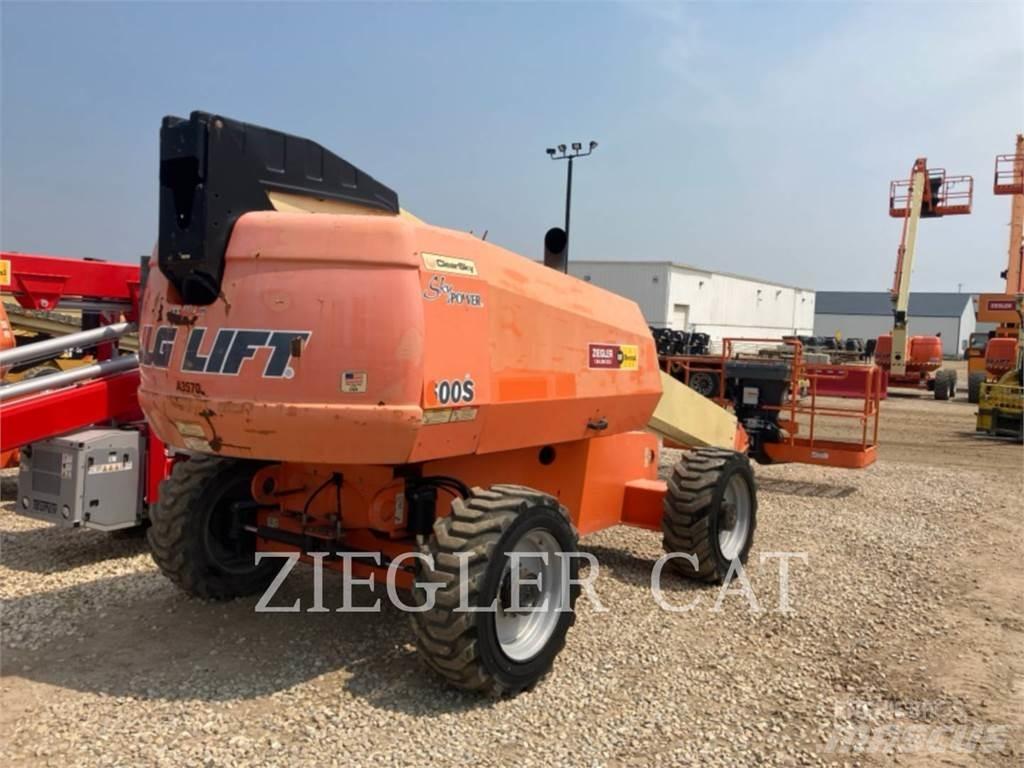 JLG 600S Коленчатые подъемники
