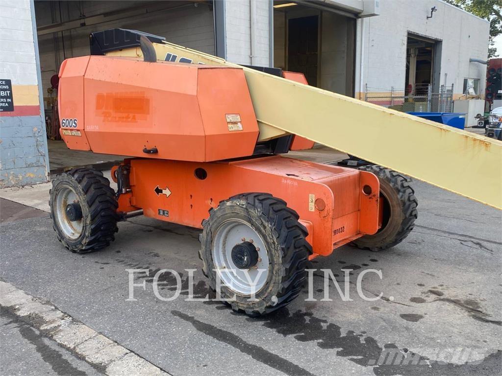 JLG 600S Коленчатые подъемники