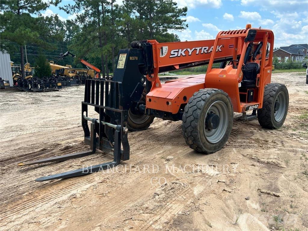 JLG 6042 Телескопические погрузчики