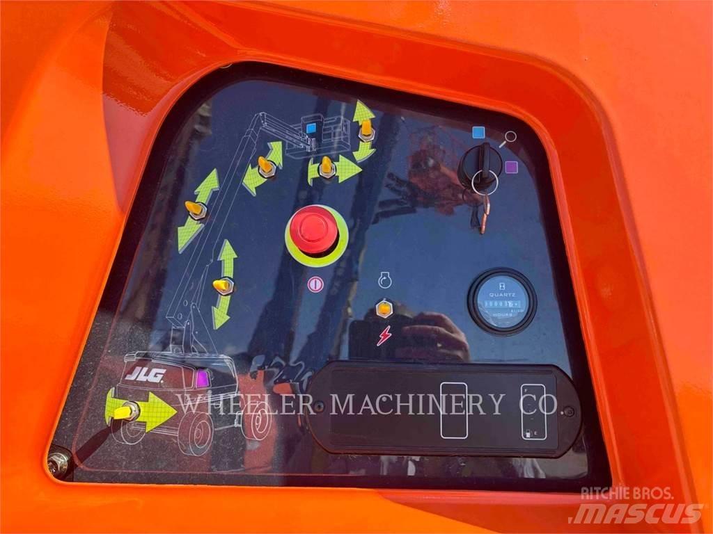 JLG 660SJ Коленчатые подъемники