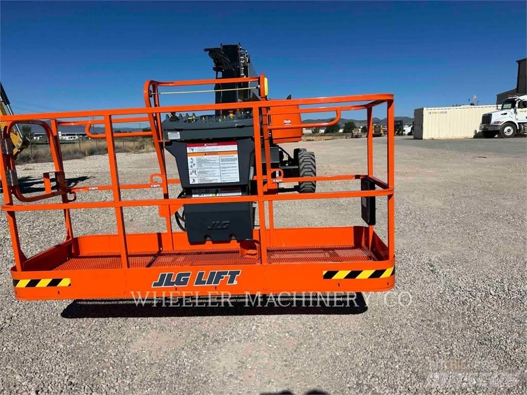 JLG 660SJ Коленчатые подъемники