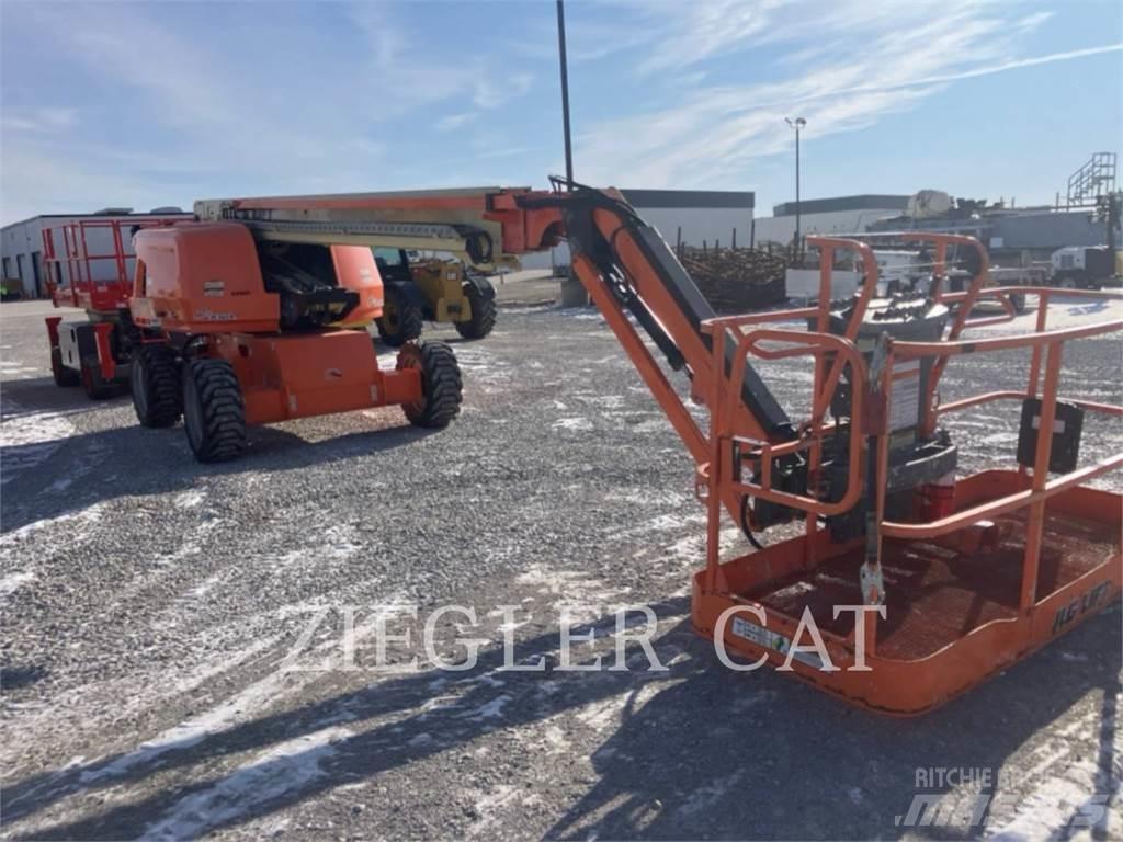 JLG 660SJ Коленчатые подъемники