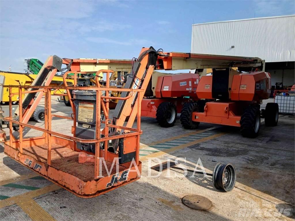JLG 800 AJ Коленчатые подъемники