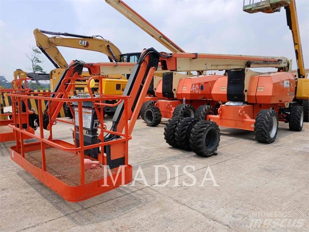 JLG 800 AJ Коленчатые подъемники