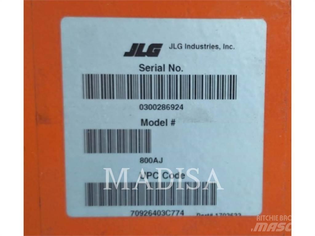 JLG 800 AJ Коленчатые подъемники