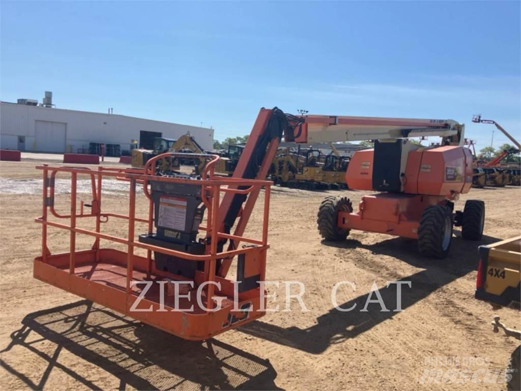 JLG 800AJ Коленчатые подъемники