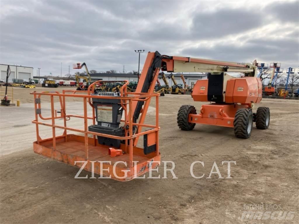 JLG 800AJ Коленчатые подъемники