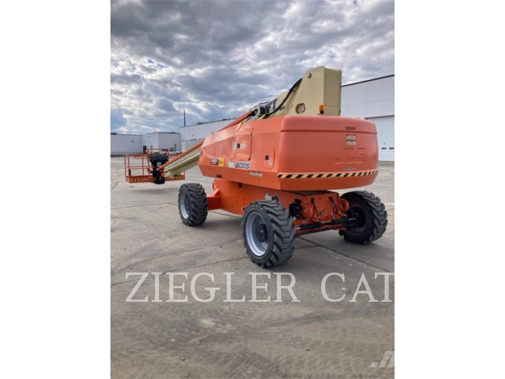 JLG 800S Коленчатые подъемники