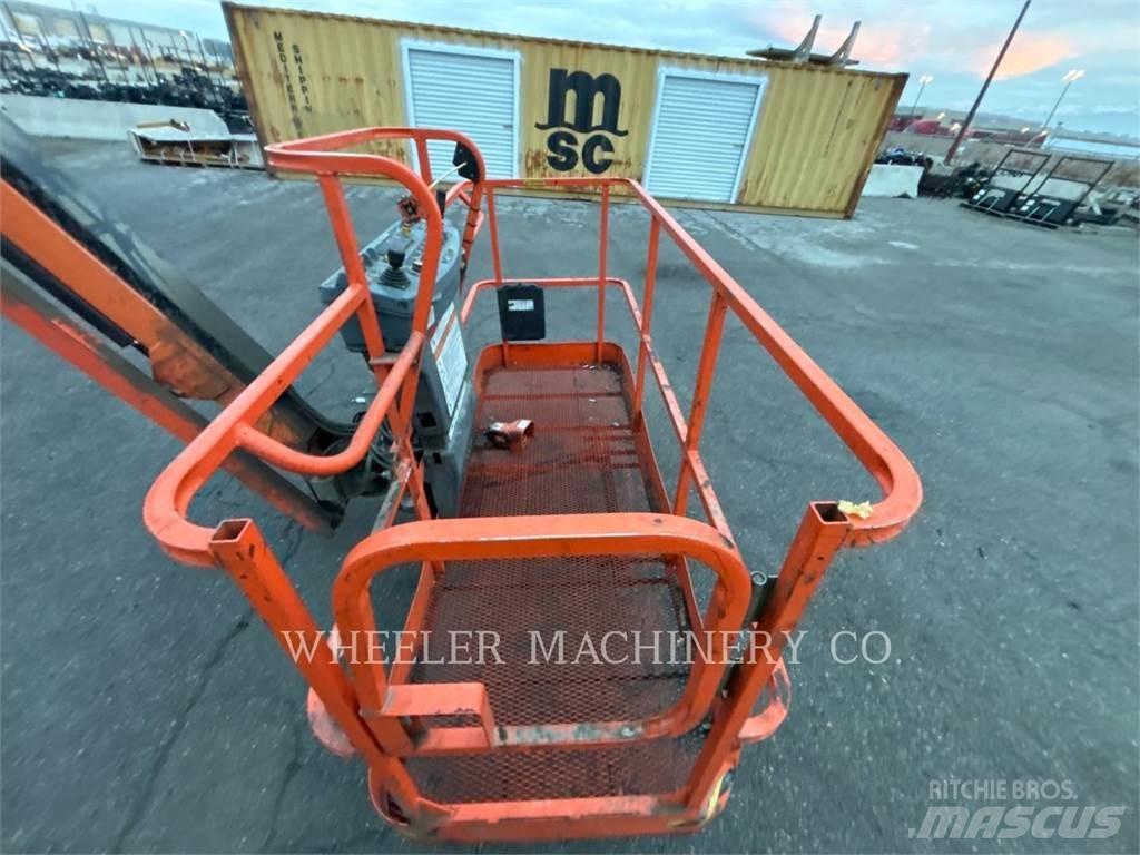 JLG 860SJ Коленчатые подъемники