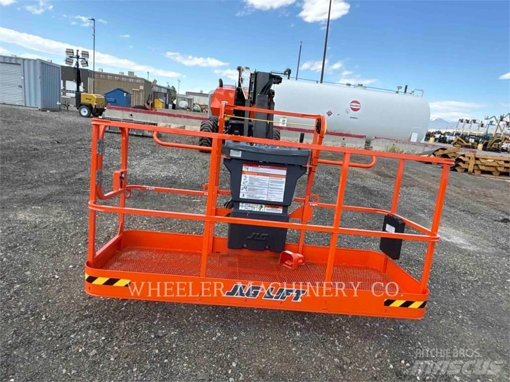 JLG 860SJ Коленчатые подъемники