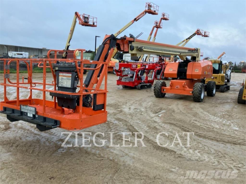 JLG 860SJ Коленчатые подъемники