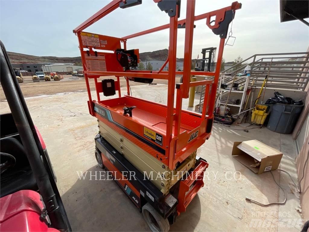 JLG AE1932 Ножничные подъемники
