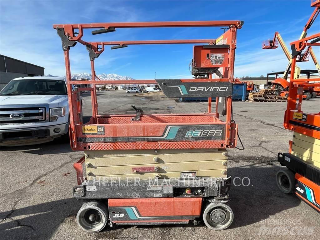 JLG AE1932 Ножничные подъемники