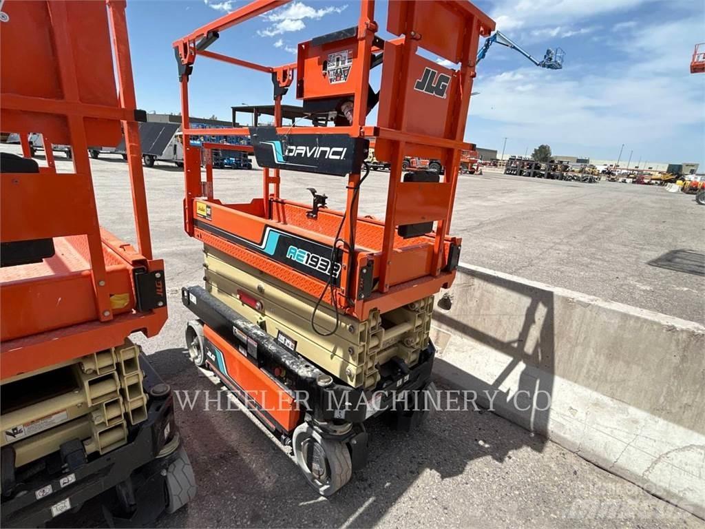JLG AE1932 Ножничные подъемники