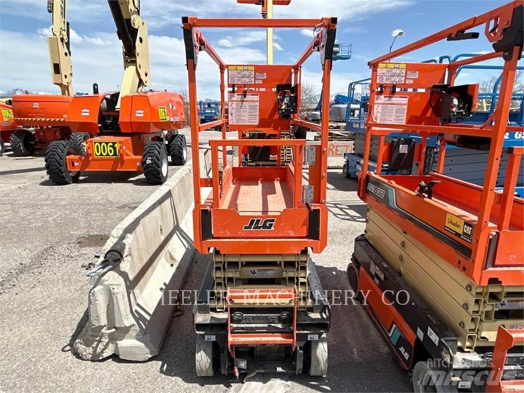 JLG AE1932 Ножничные подъемники