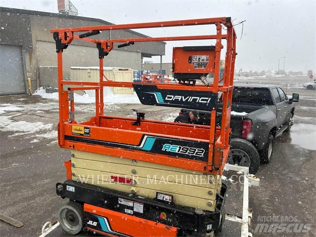 JLG AE1932 Ножничные подъемники