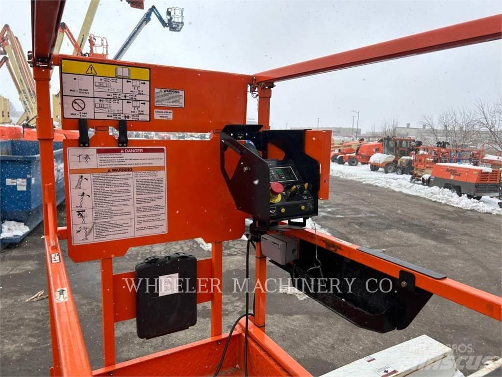JLG AE1932 Ножничные подъемники
