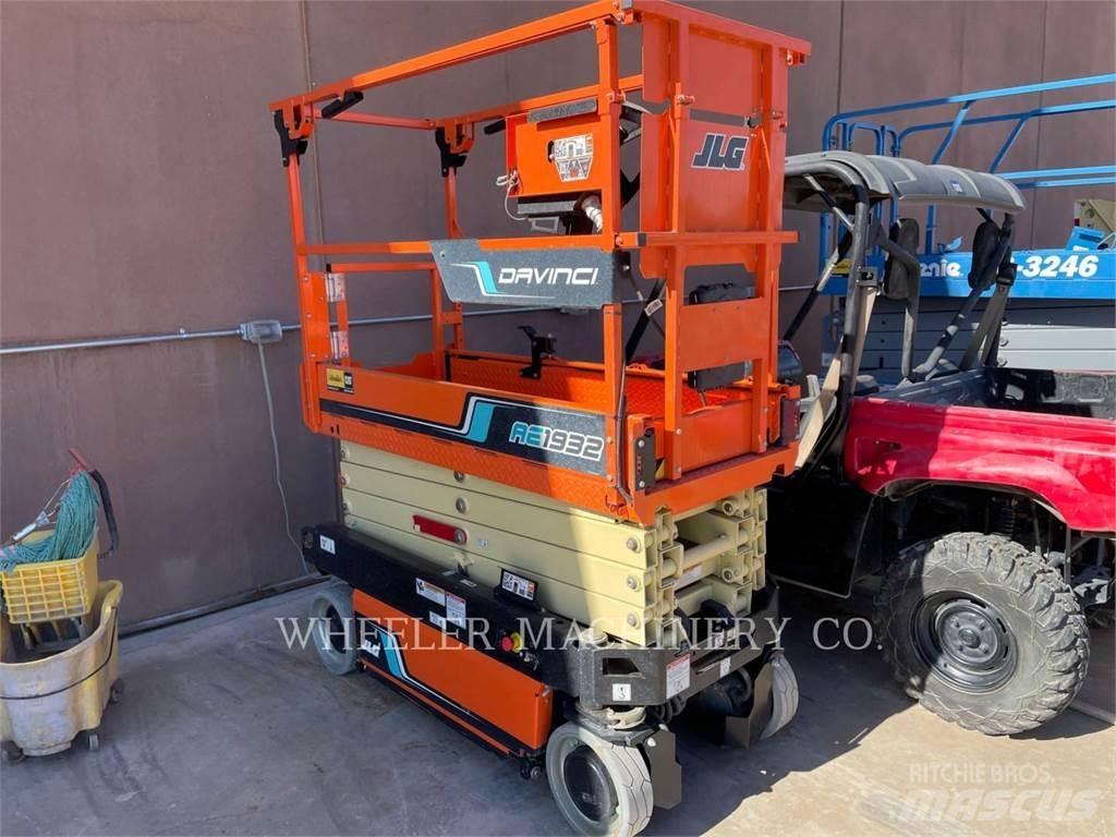 JLG AE1932 Ножничные подъемники