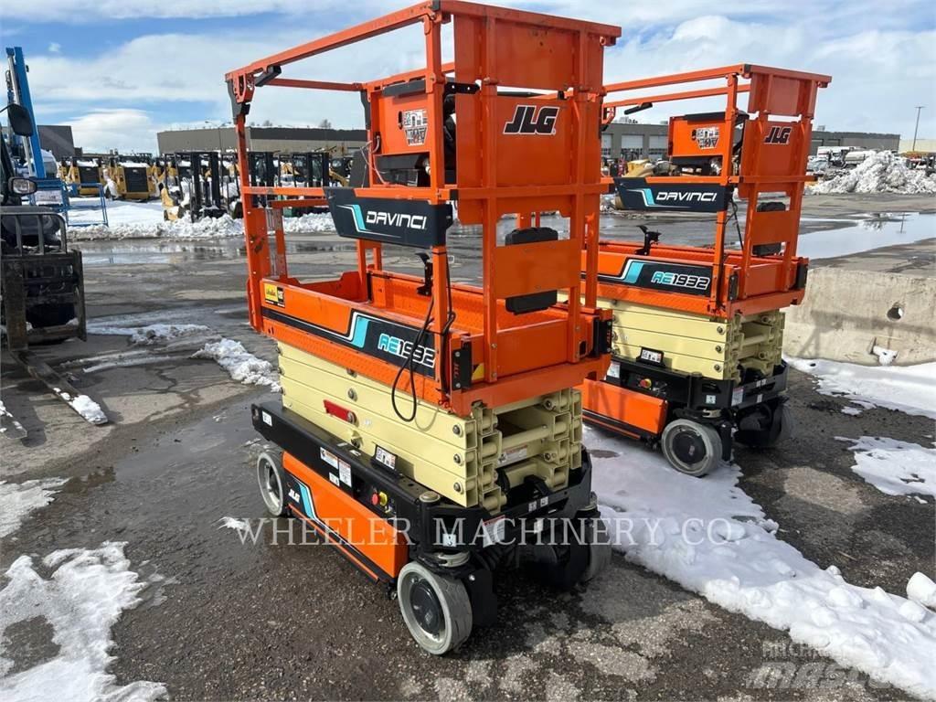 JLG AE1932 Ножничные подъемники