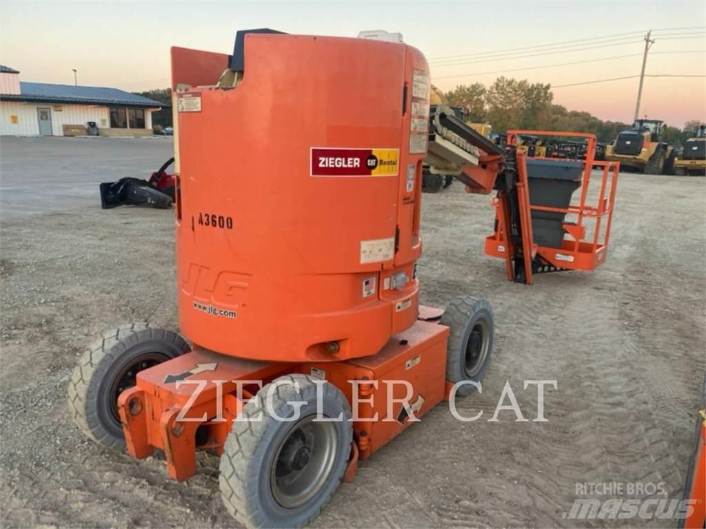 JLG E300AJP Коленчатые подъемники