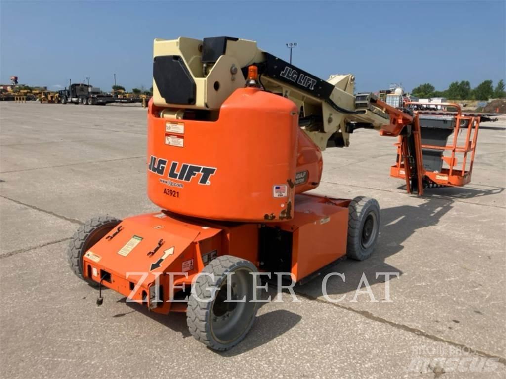 JLG E400AJPN Коленчатые подъемники