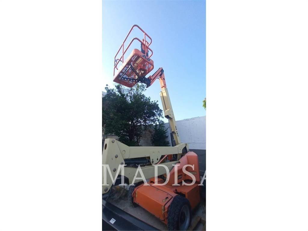 JLG E450AJ Коленчатые подъемники