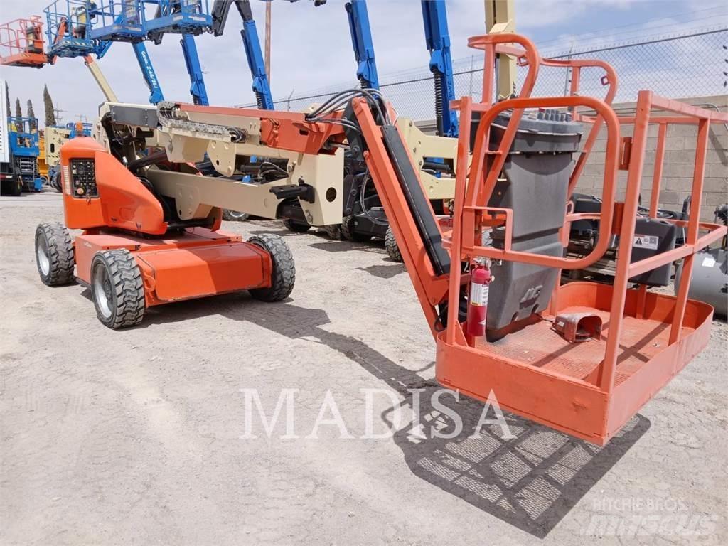 JLG E450AJ Коленчатые подъемники