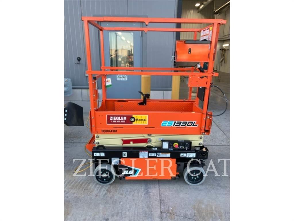 JLG ES1330L Ножничные подъемники