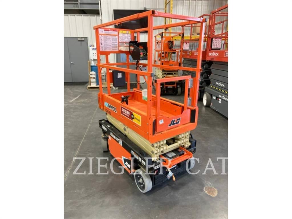 JLG ES1330L Ножничные подъемники