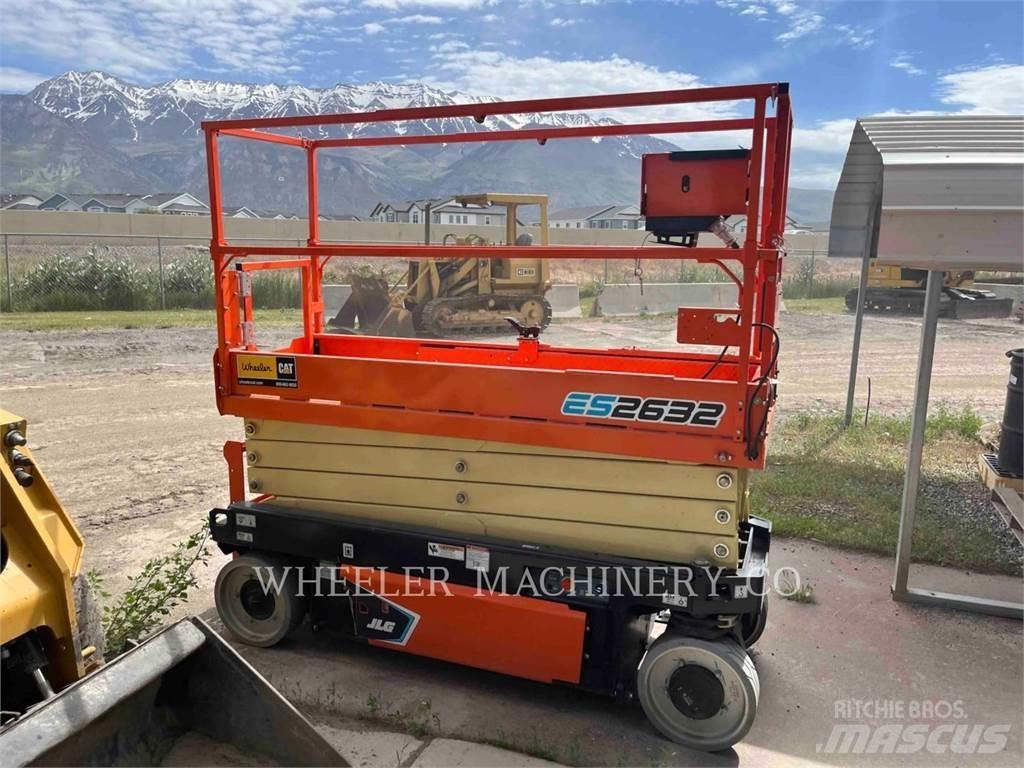 JLG ES2632 Ножничные подъемники
