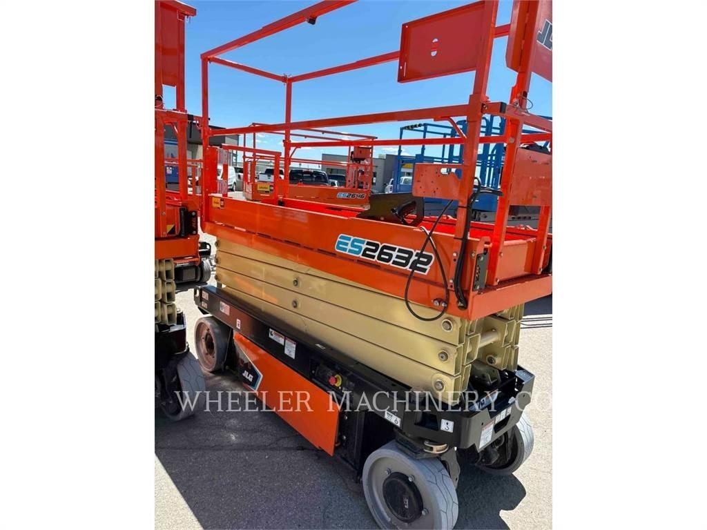 JLG ES2632 Ножничные подъемники