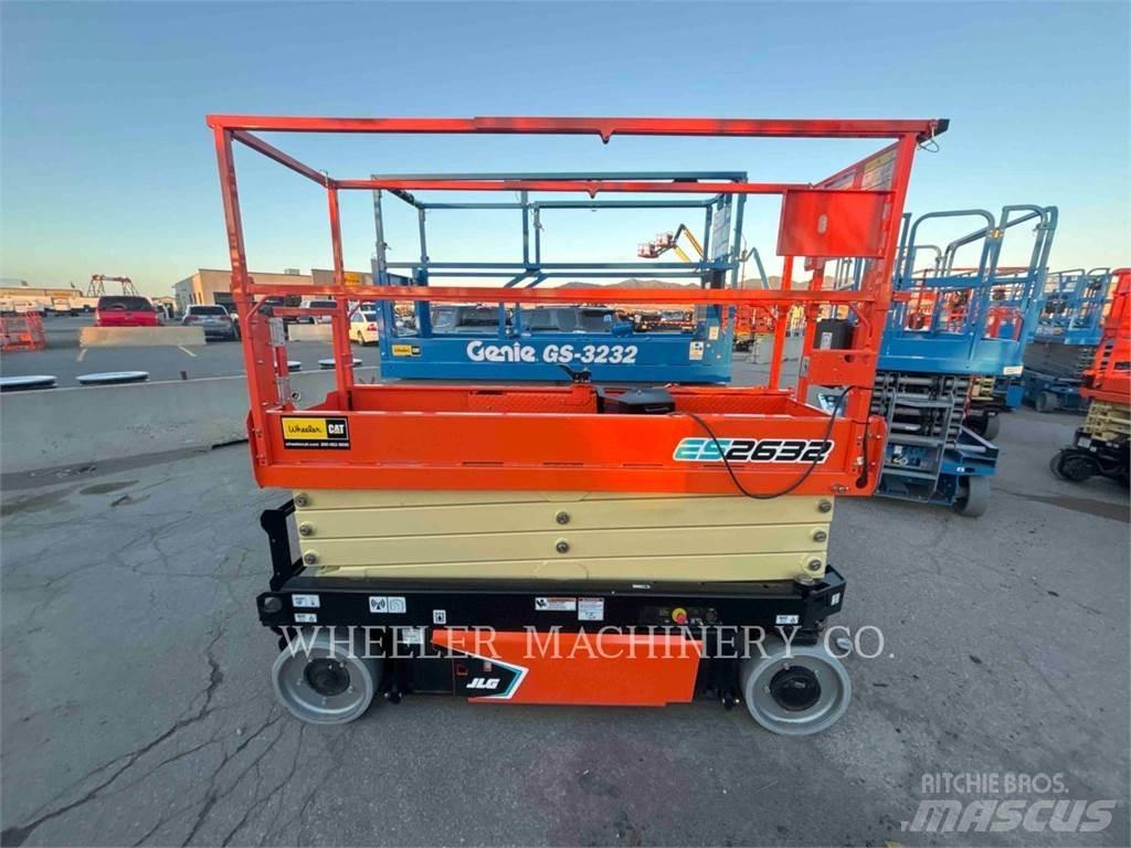 JLG ES2632 Ножничные подъемники