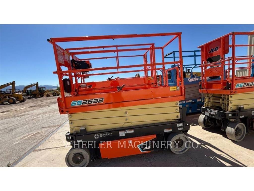 JLG ES2632 Ножничные подъемники