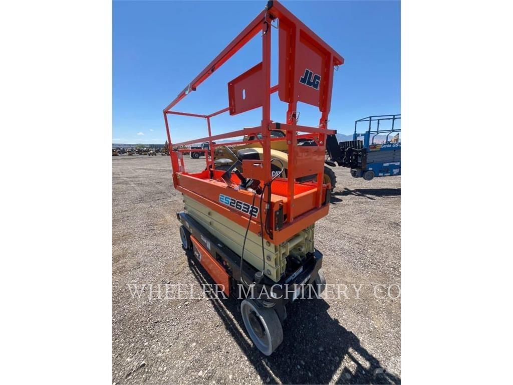 JLG ES2632 Ножничные подъемники