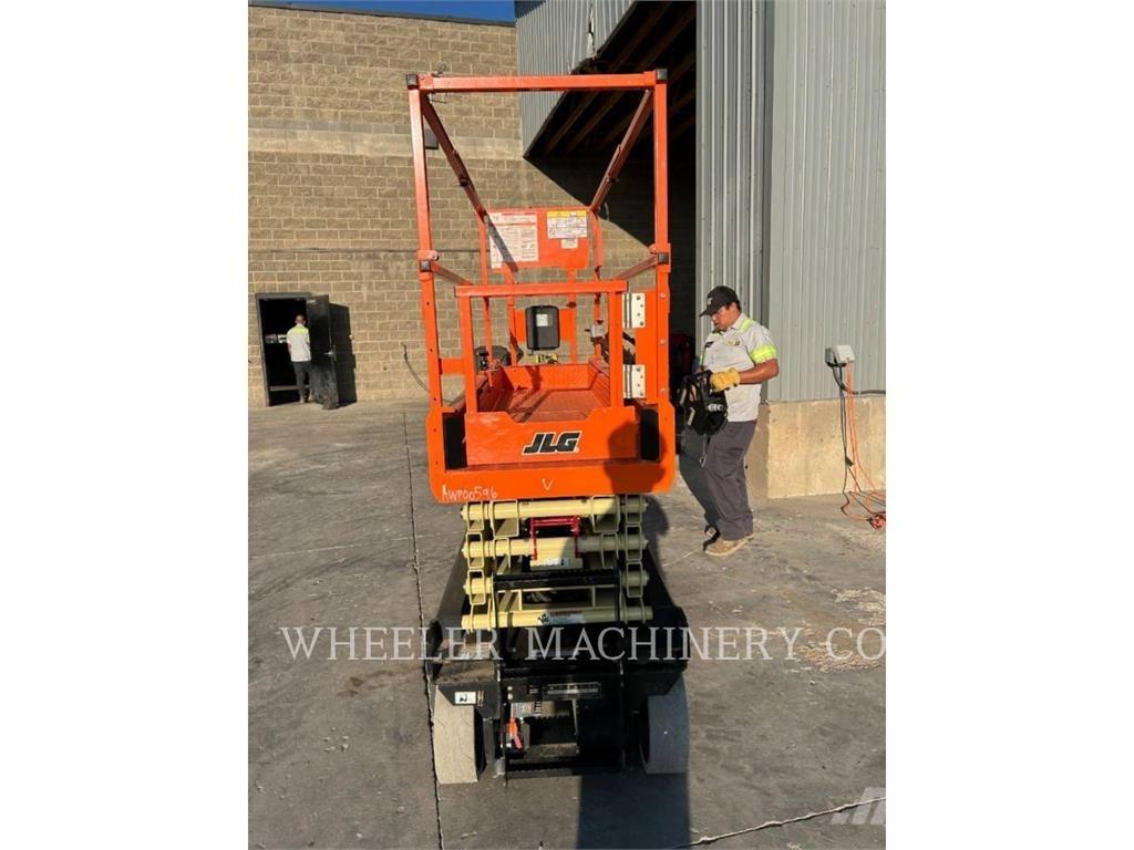 JLG ES2632 Ножничные подъемники
