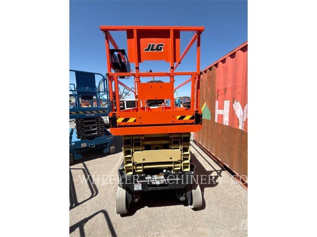 JLG ES3246 Ножничные подъемники