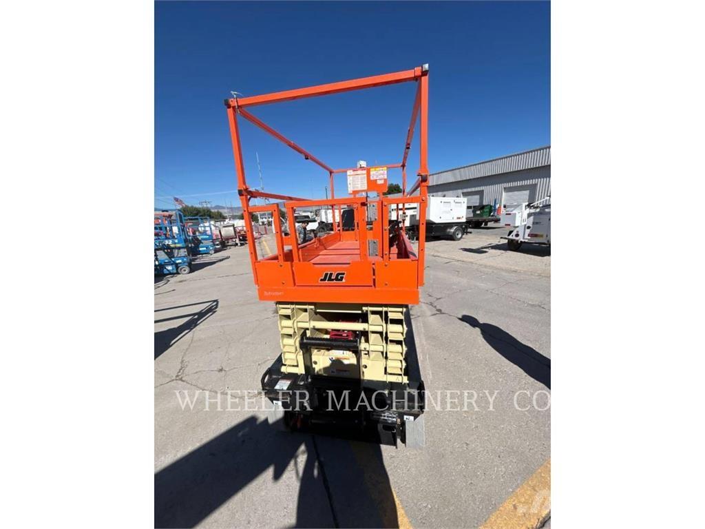 JLG ES3246 Ножничные подъемники