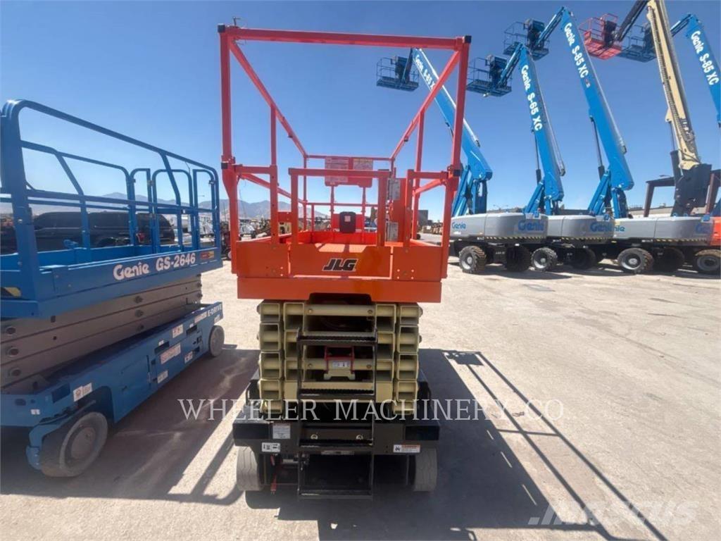 JLG ES4046 Ножничные подъемники