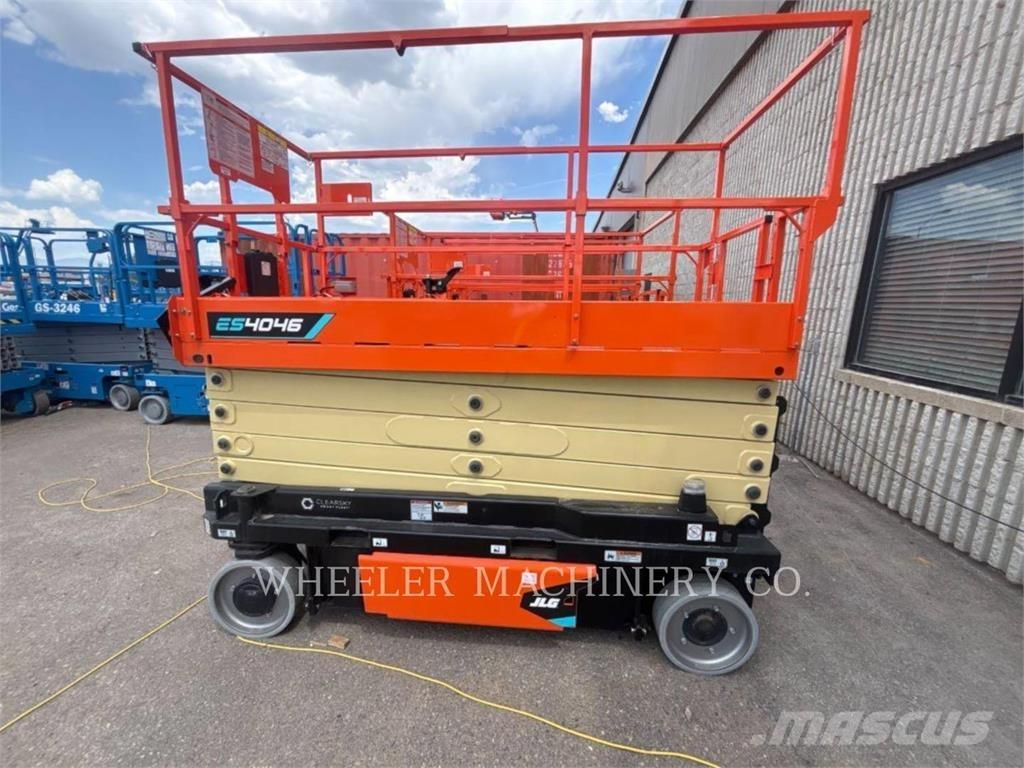 JLG ES4046 Ножничные подъемники