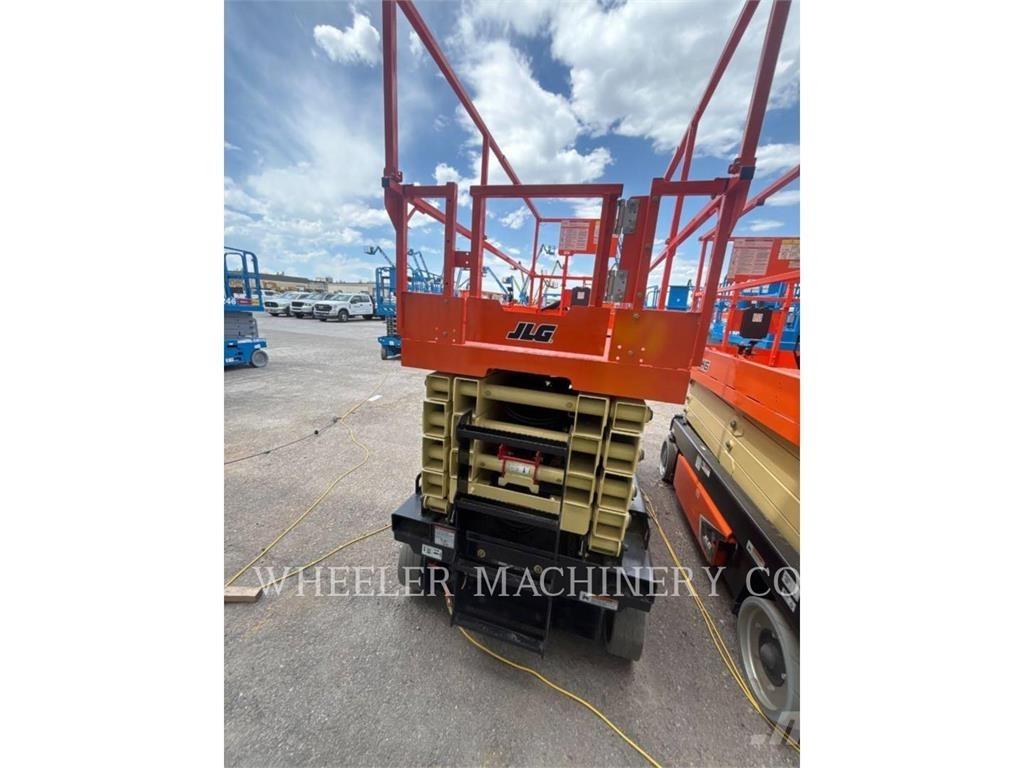 JLG ES4046 Ножничные подъемники