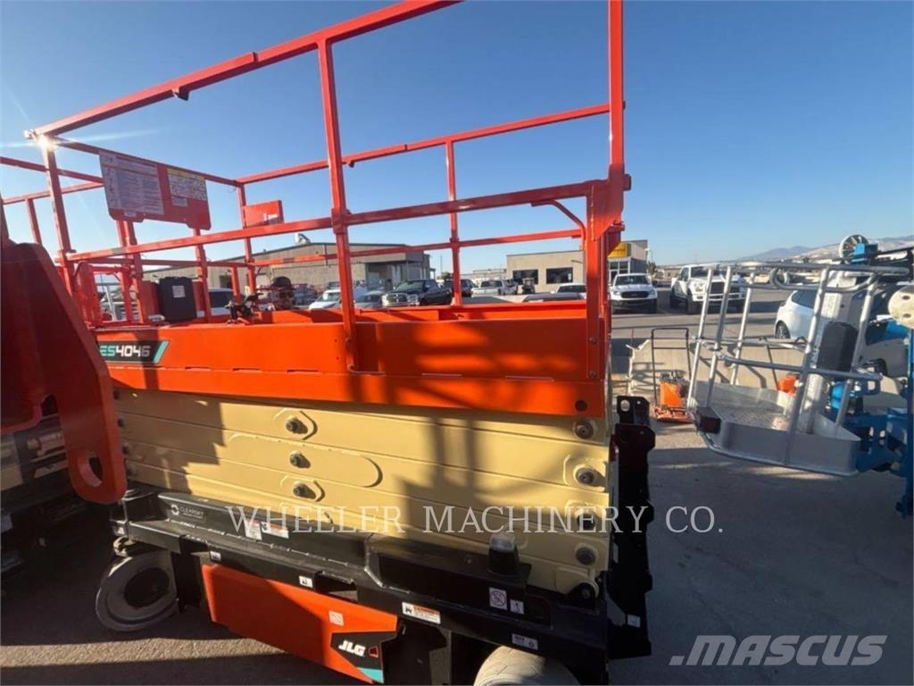 JLG ES4046 Ножничные подъемники