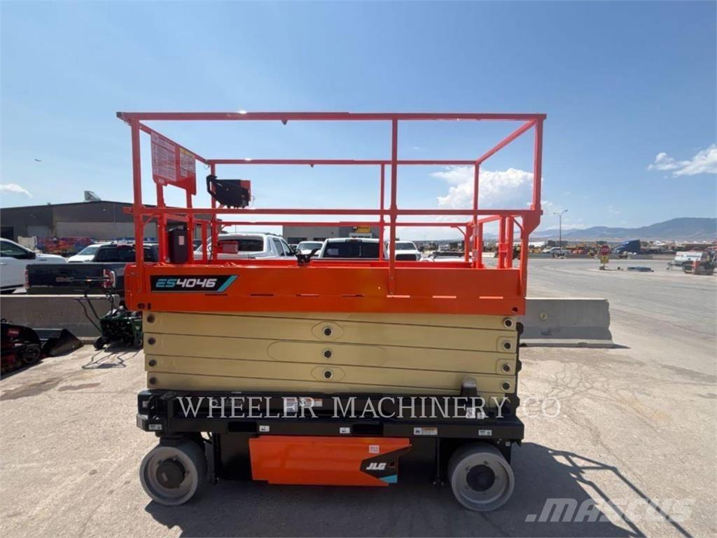 JLG ES4046 Ножничные подъемники