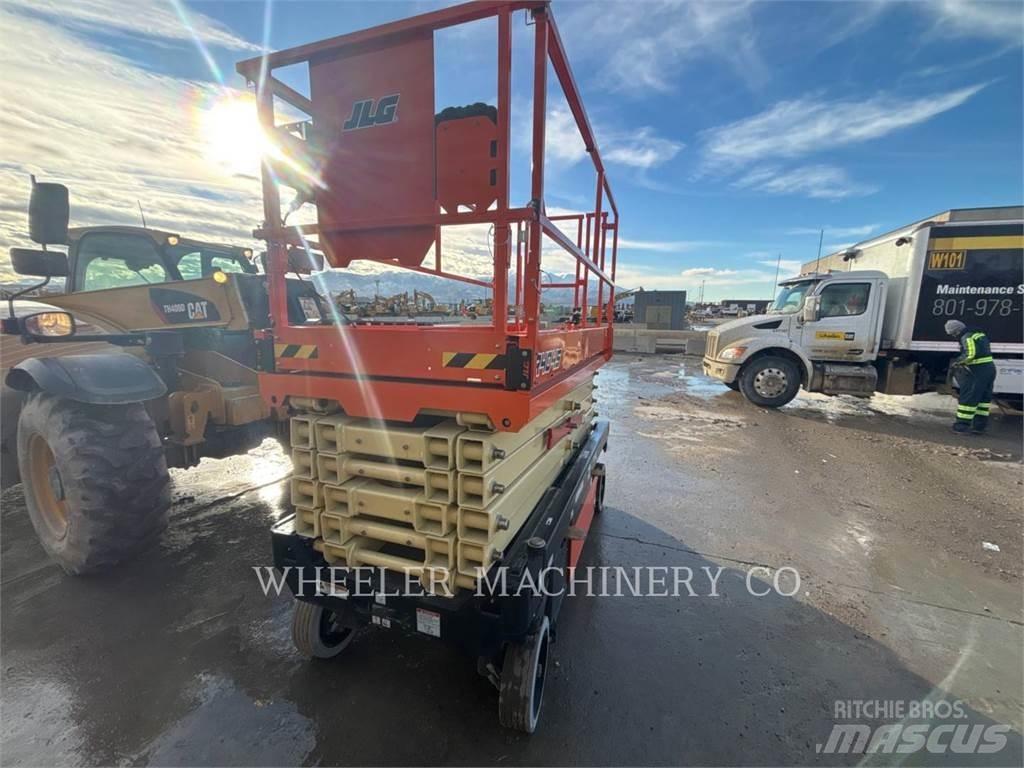 JLG R4045 Ножничные подъемники