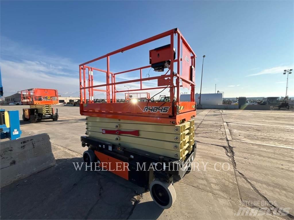 JLG R4045 Ножничные подъемники